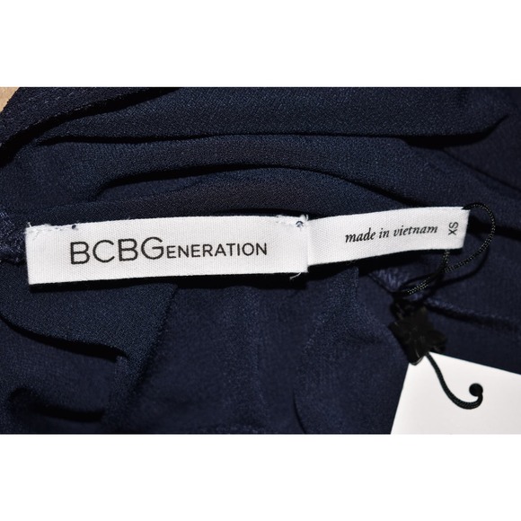 BCBGENERATION NEW $78 V-Neck Tie Front Romper Navy XS - Picture 3 of 3